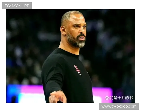 乌度卡谈防守成功:让乔治8次失误,策略奏效 乌度卡谈防守成功:让乔治8次失误,策略奏效